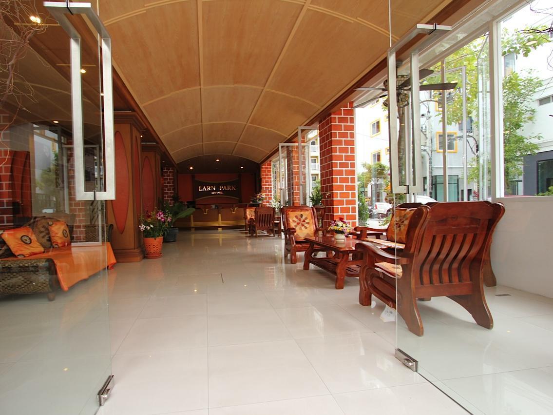 Larn Park Resortel Patong Exterior photo