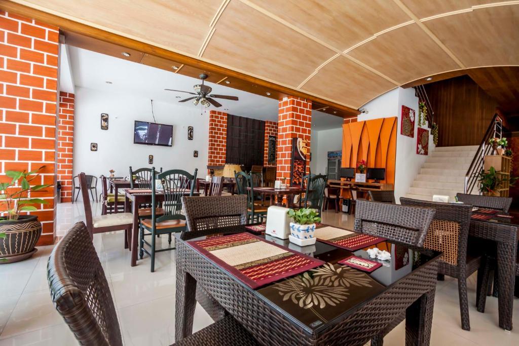 Larn Park Resortel Patong Exterior photo